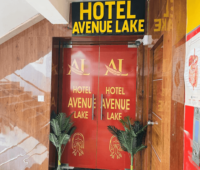 Hotel Avenue Lake